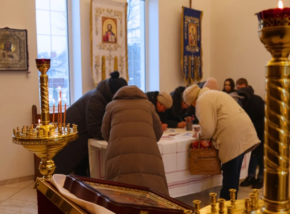 Святий Миколай завітав до родин загиблих героїв у храмі Славутича фото №9