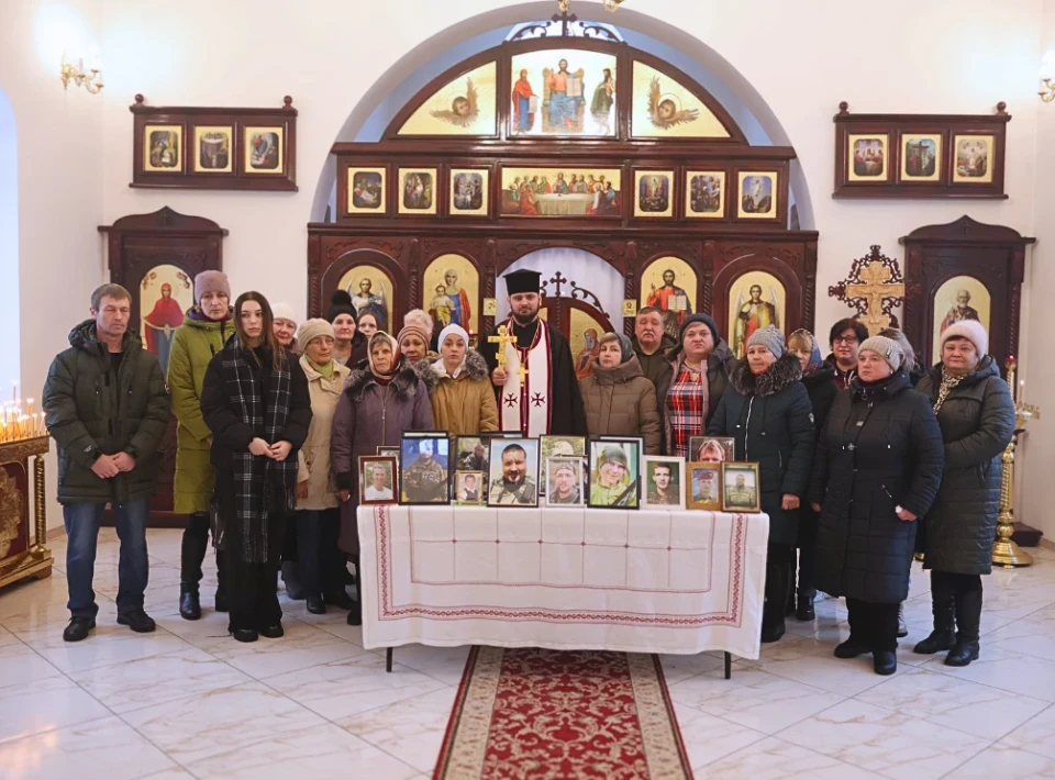 Святий Миколай завітав до родин загиблих героїв у храмі Славутича фото №14