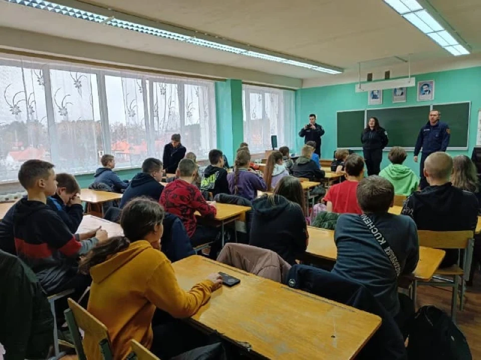 Безпека в деталях:  Уроки життя для учнів Славутицького ліцею фото №1