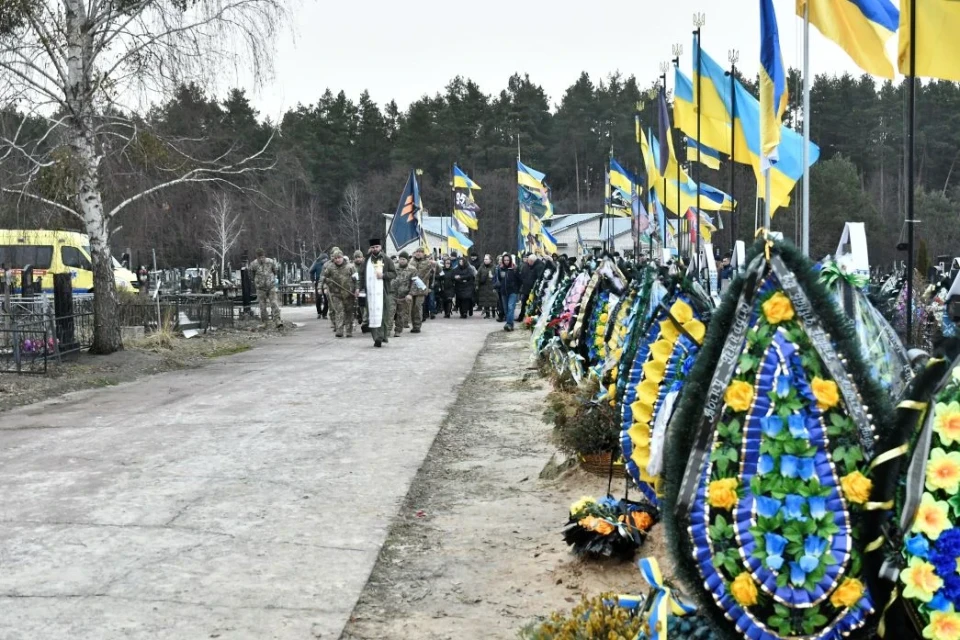 Славутич попрощався з Героїм Сергієм Набокою фото №31