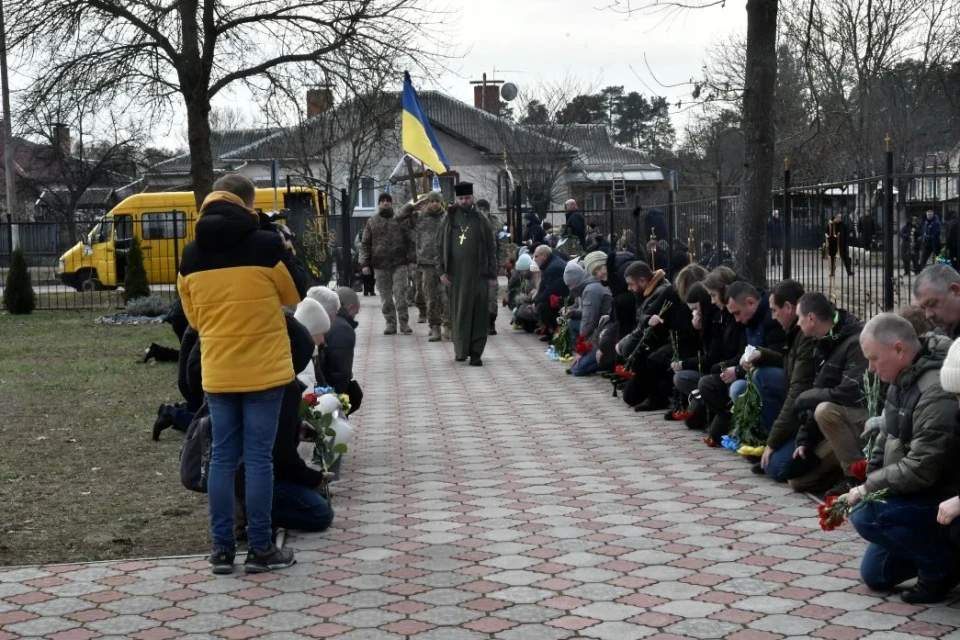 Славутич попрощався з Героїм Сергієм Набокою фото №35