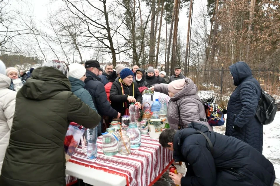 У Славутичі відбулося освячення води на честь Водохреща фото №13