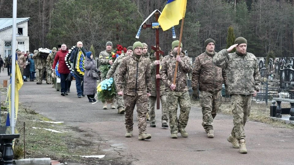 Славутич попрощався із захисником України Геннадієм Терещенком фото №33