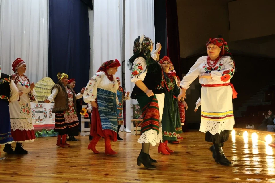 «Сільський вайб»: «Панянки» підкорили серця глядачів у Славутичі фото №44