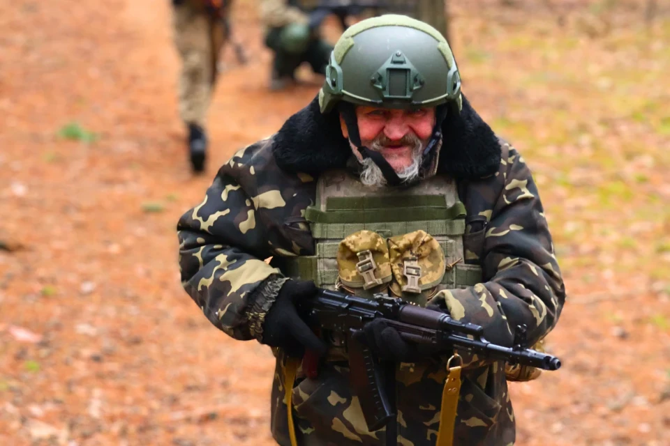 "Народний спротив – це не вибір, а необхідність": як тренуються бійці славутицького ДФТГ фото №2