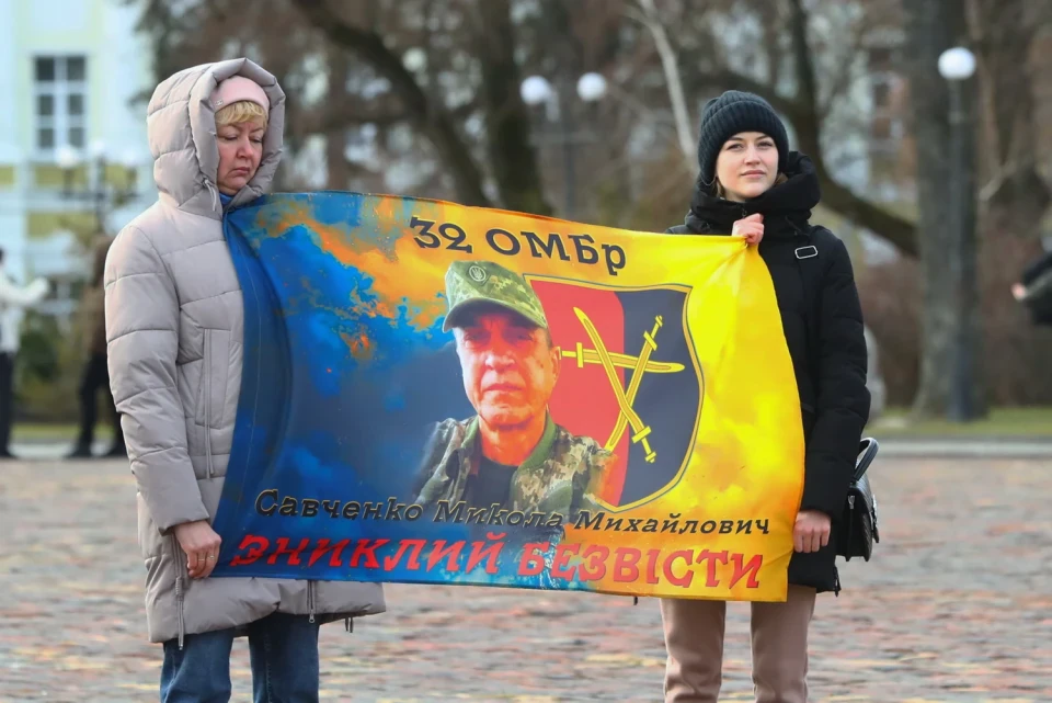 У Чернігові відбулася акція на підтримку військовополонених захисників ЧАЕС фото №4