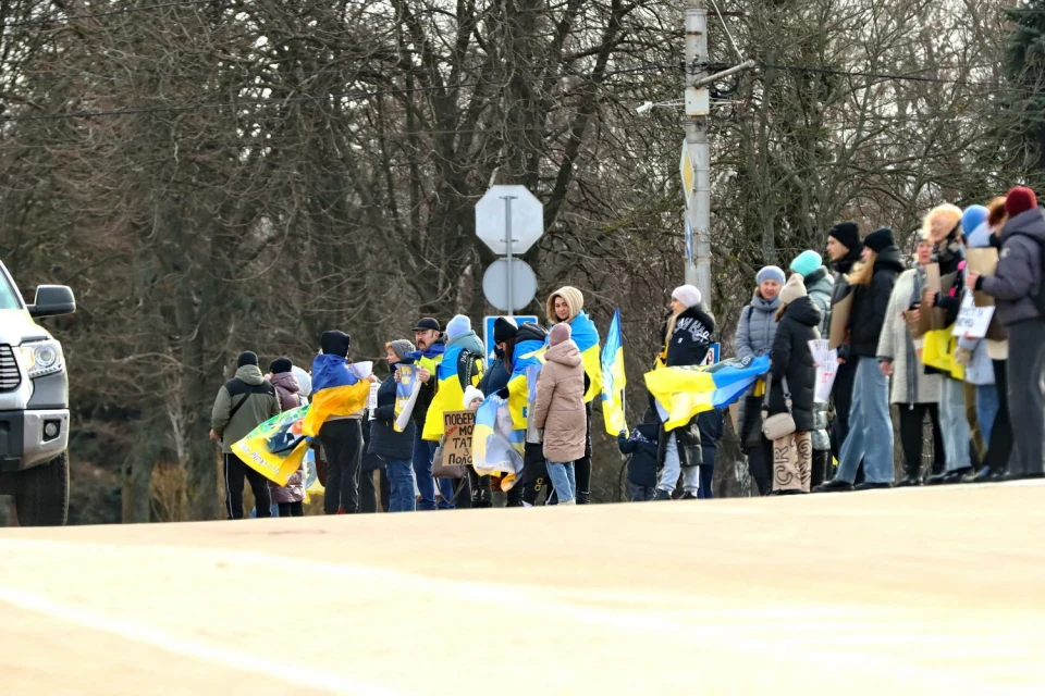 У Чернігові відбулася акція на підтримку військовополонених захисників ЧАЕС фото №6