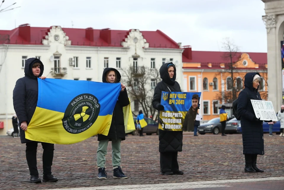 У Чернігові відбулася акція на підтримку військовополонених захисників ЧАЕС фото №8