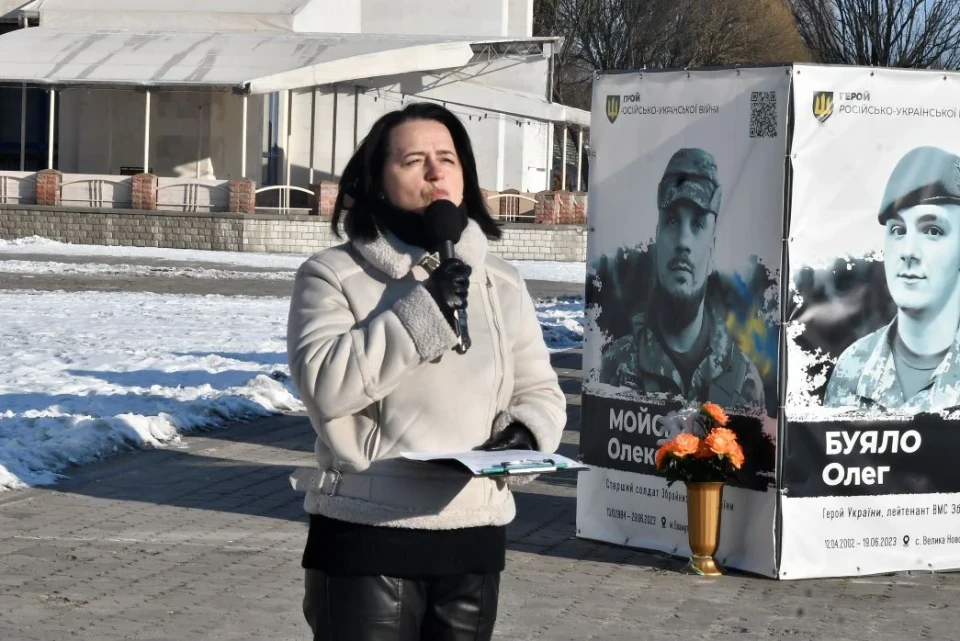 11-та річниця: у Славутичі вшанували загиблих у війні, розв’язаній росією фото №12