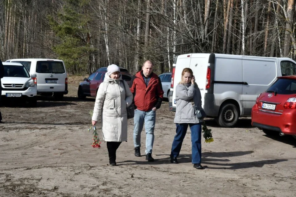 У Славутичі попрощалися із загиблим воїном Андрієм Ярмаком фото №13