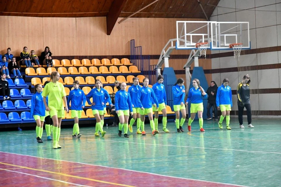 Чемпіонат України з футзалу: Славутицькі дівчата здобувають квиток до фіналу фото №14