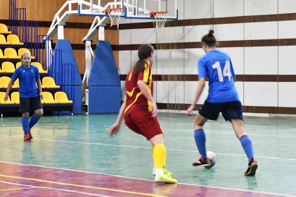 Чемпіонат України з футзалу: Славутицькі дівчата здобувають квиток до фіналу фото №8