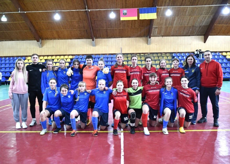 Чемпіонат України з футзалу: Славутицькі дівчата здобувають квиток до фіналу фото №23