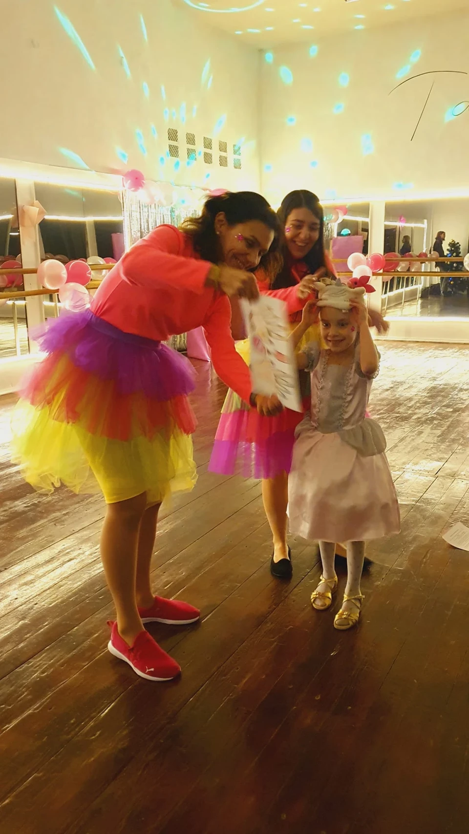 "Barbie-style" у Палаці Дітей та Молоді: Вечірка для маленьких принцес фото №3