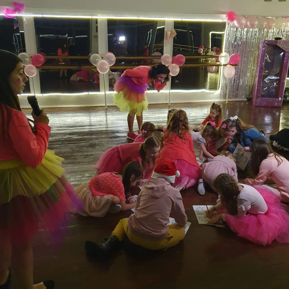 "Barbie-style" у Палаці Дітей та Молоді: Вечірка для маленьких принцес фото №23