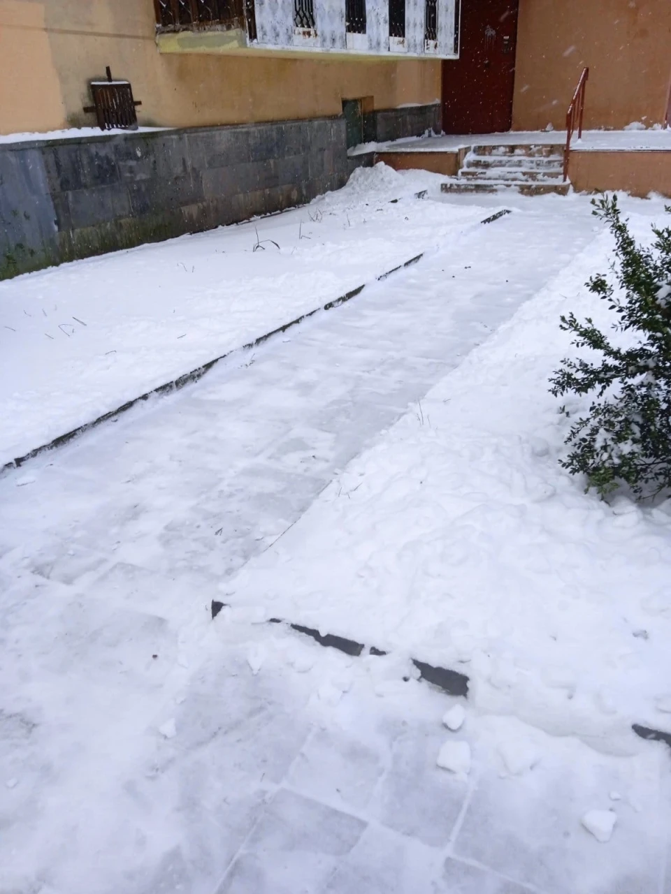 Працюють для нас: Комунальники міста Славутич під час негоди і снігопадів фото №2