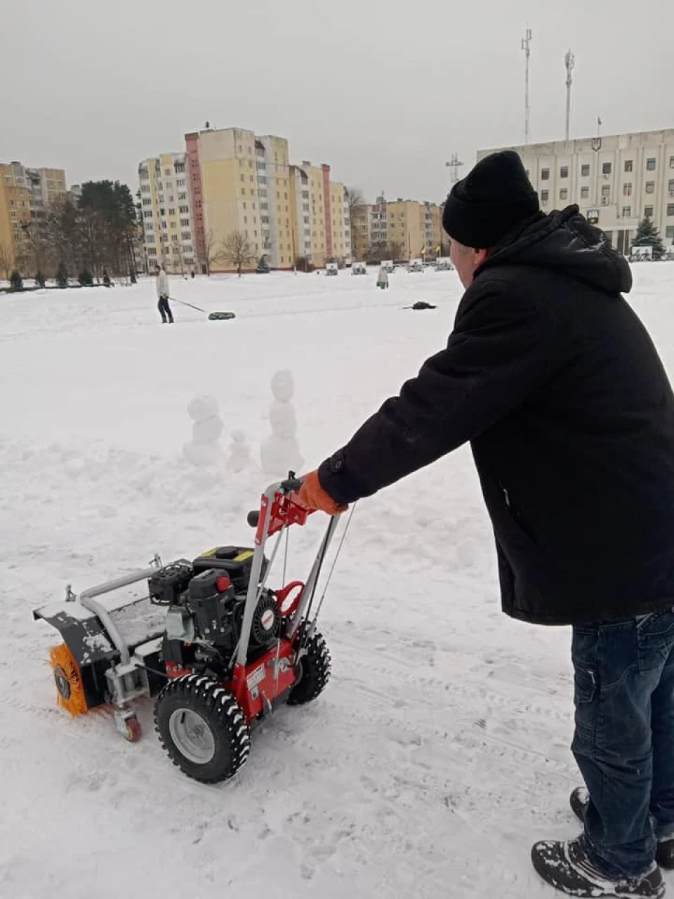 Працюють для нас: Комунальники міста Славутич під час негоди і снігопадів фото №20