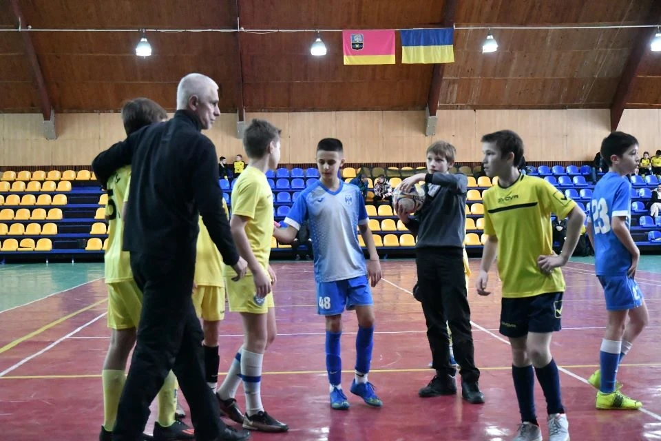 Перший у цьому році чемпіонат з міні-футболу у Славутичі фото №17