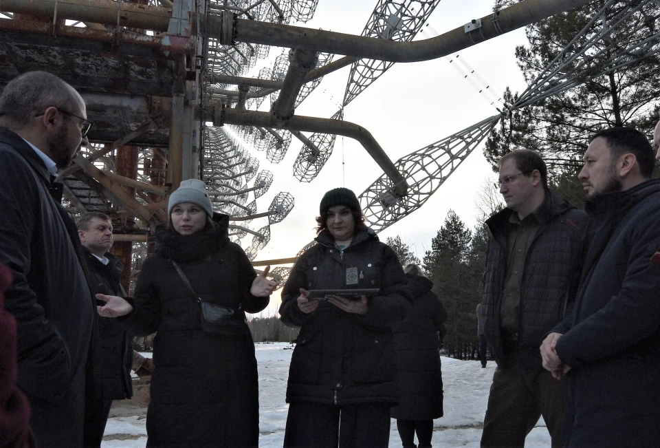 Міжнародний форум "United for Nature": Делегація на чолі з Міністром захисту довкілля відвідала Чорнобильську АЕС та зону відчуження фото №7