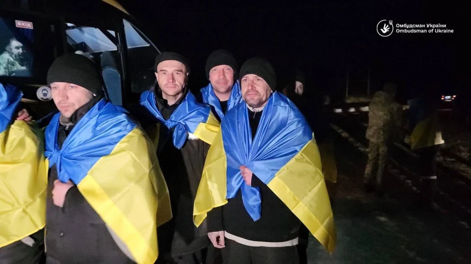 Відбувся ОБМІН ПОЛОНЕНИМИ! 100 українських Захисників вдома! фото №14