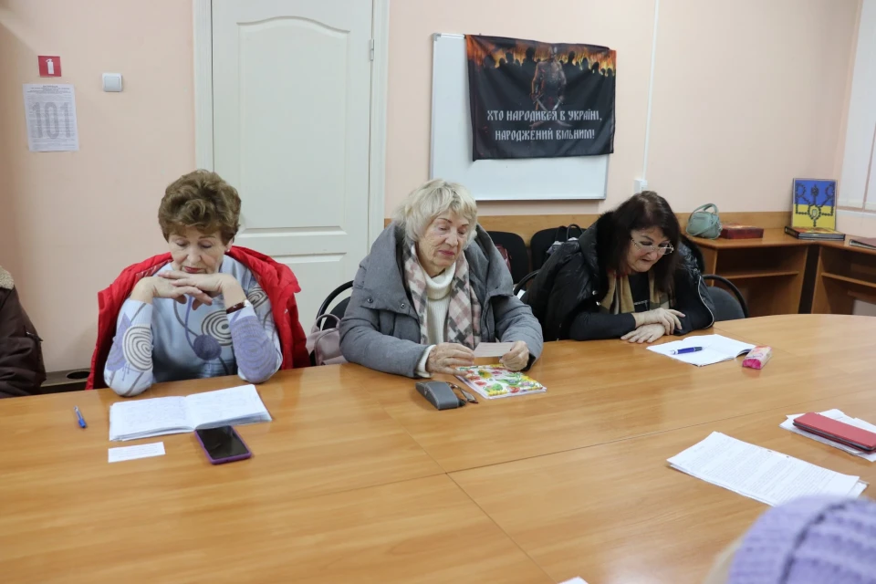 Разом до волі: Навчаймося української мови в Соціально-психологічному Центрі Славутича фото №3
