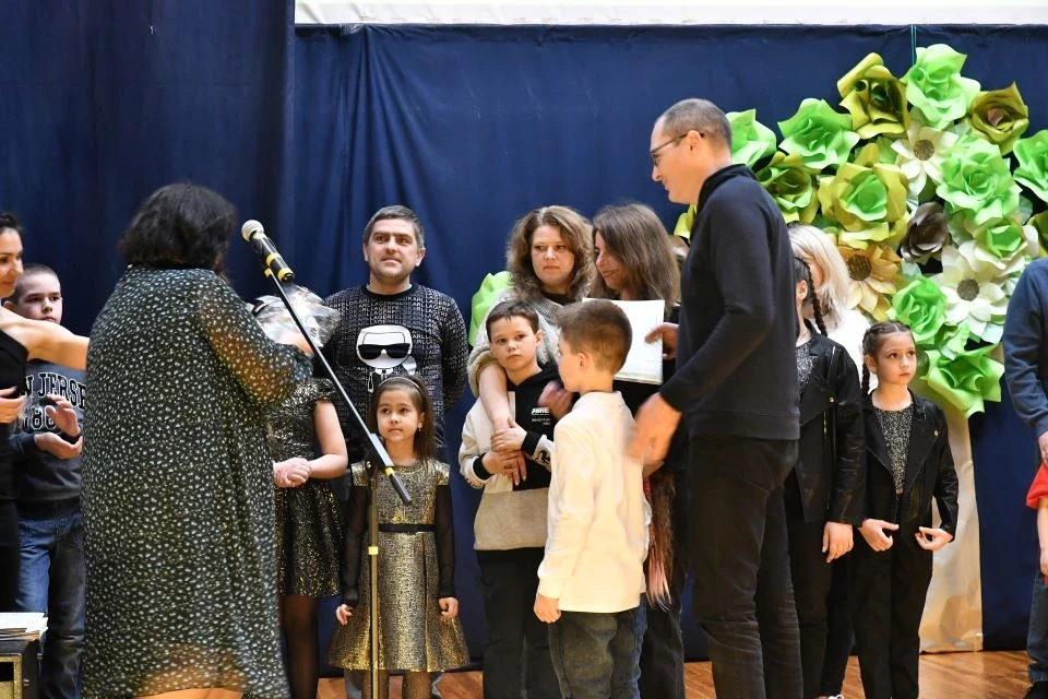 Сімейне свято в Палаці дітей та молоді: Весняний благодійний концерт — "Родинне шоу 1+1" фото №33