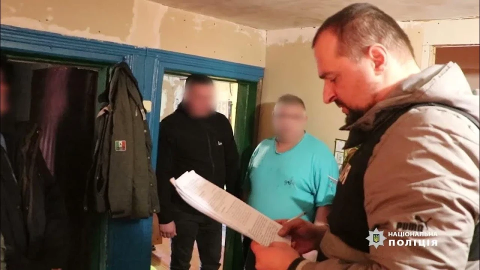 На Чернігівщині затримали озброєну злочинну групу виробників та торгівців наркотиками фото №3