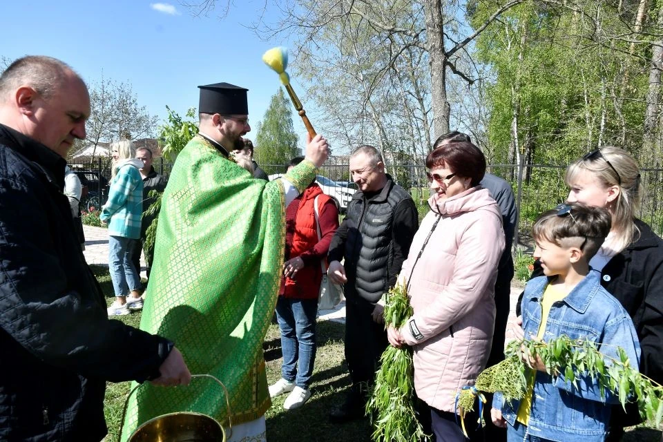 "Не я б'ю - верба б'є": Вербна неділя у Славутичі - Фоторепортаж фото №5