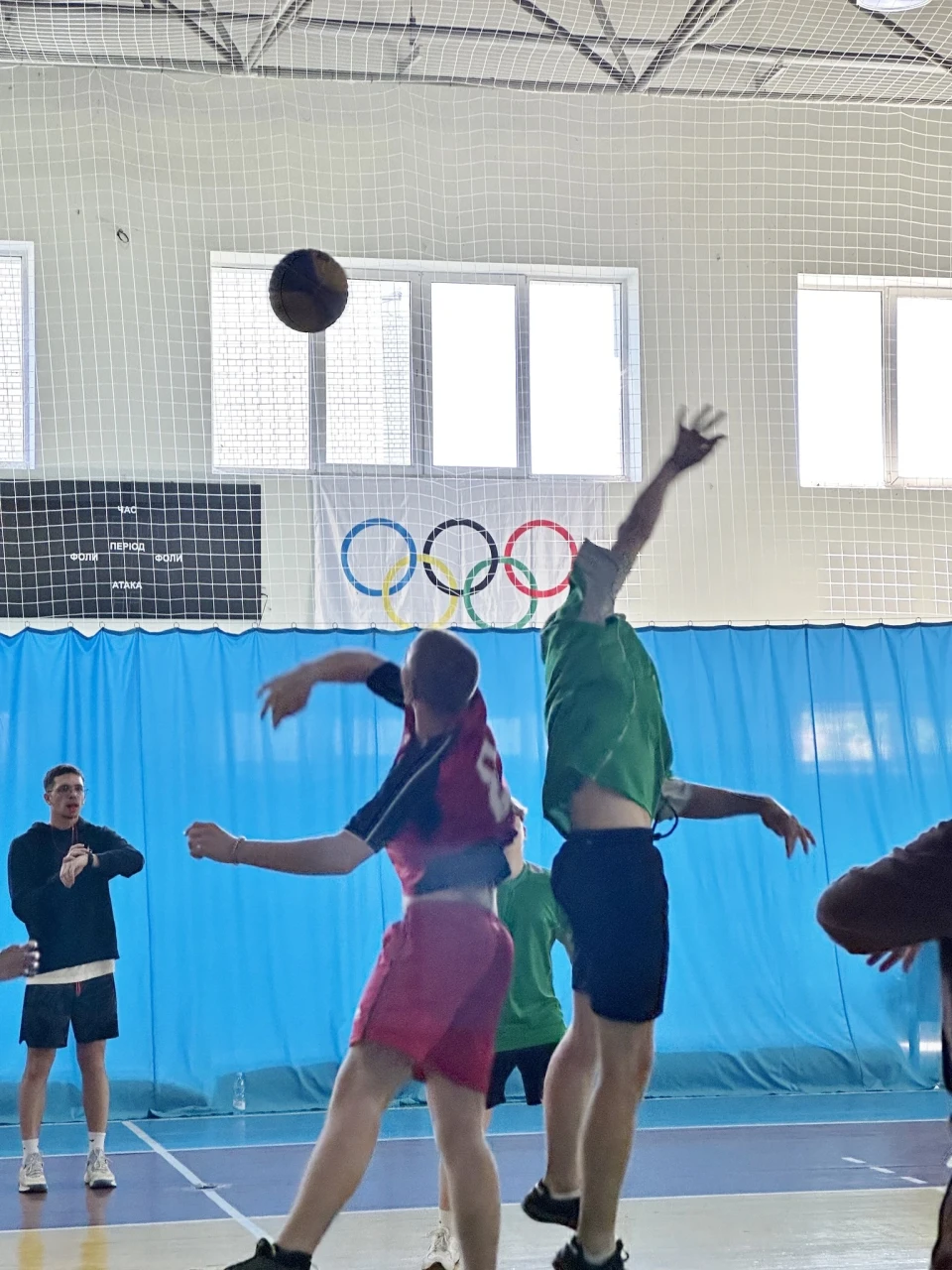 Славутицькі баскетболісти прийняли участь у районному етапі всеукраїнських змагань "Пліч-о-пліч" з баскетболу фото №2