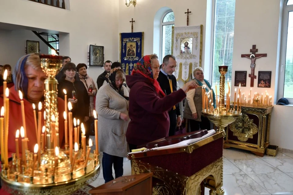 Святкове Великоднє освячення та богослужіння у Славутичі фото №6
