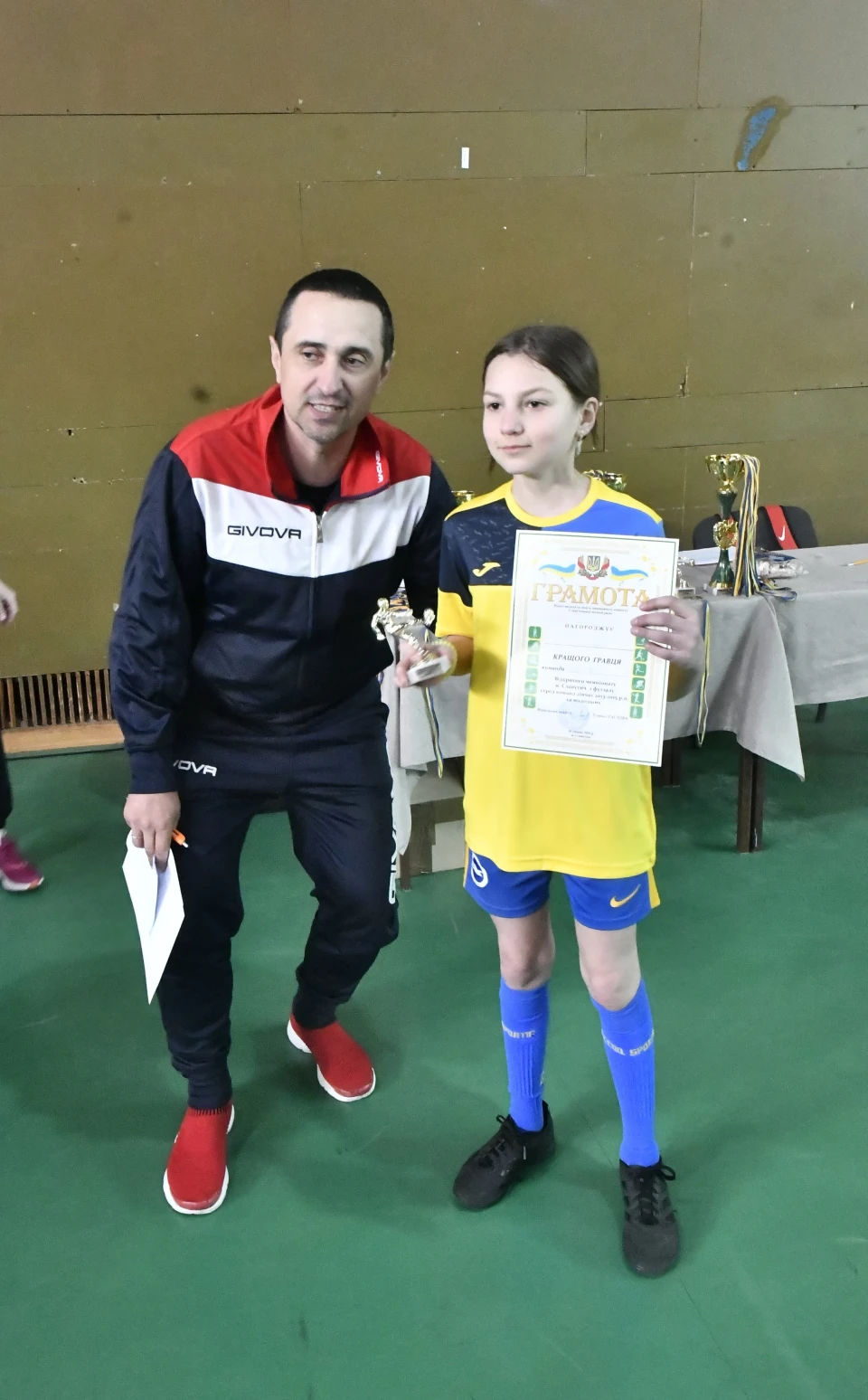 КДЮСШ-ОЛІМП здобуває перемогу на чемпіонаті з футзалу у Славутичі фото №6