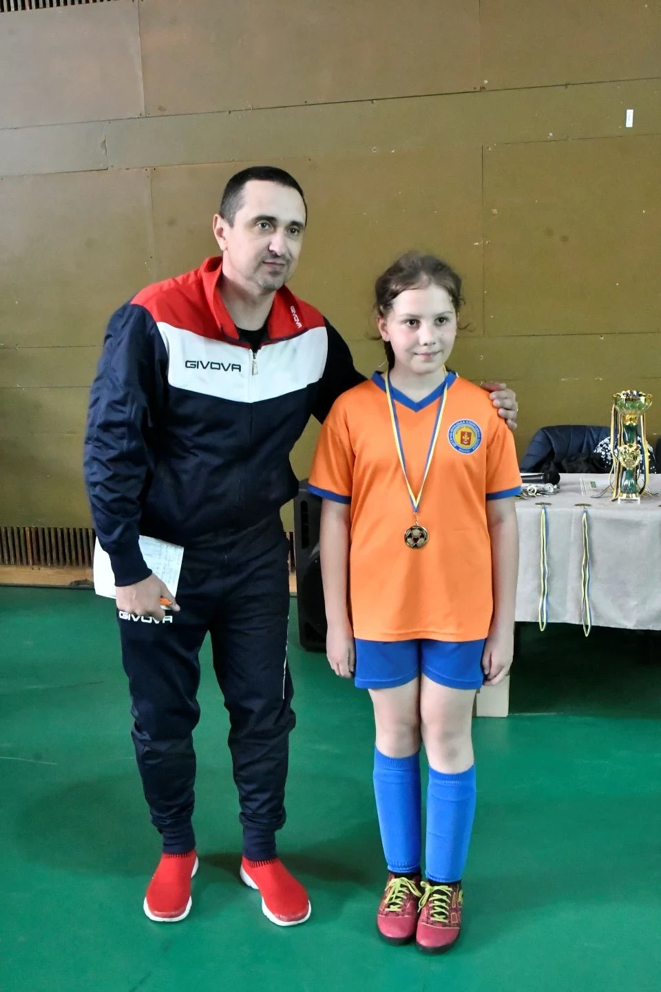 КДЮСШ-ОЛІМП здобуває перемогу на чемпіонаті з футзалу у Славутичі фото №9