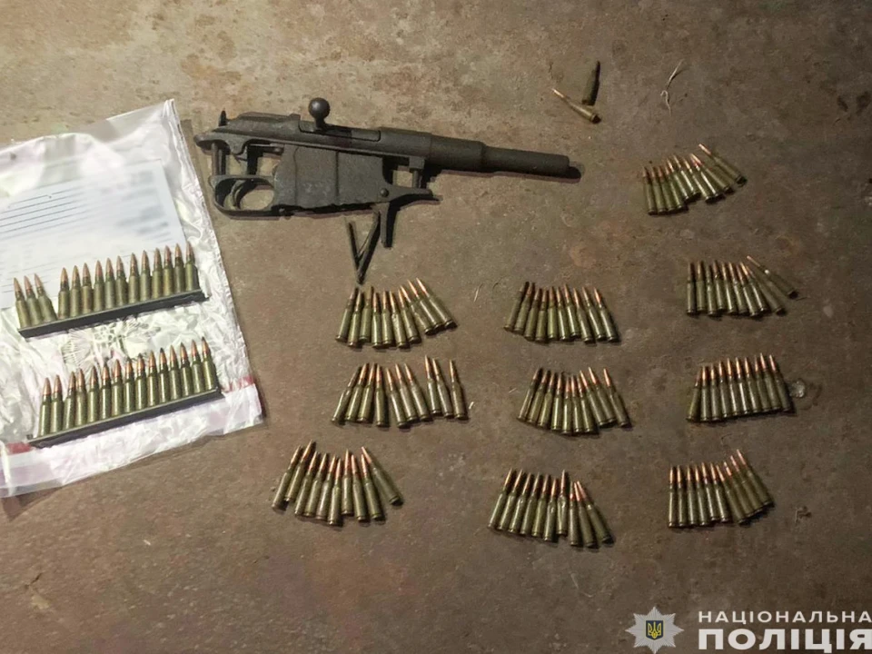 Поліція Чернігівщини затримала торгівця боєприпасами та вибухівкою фото №4