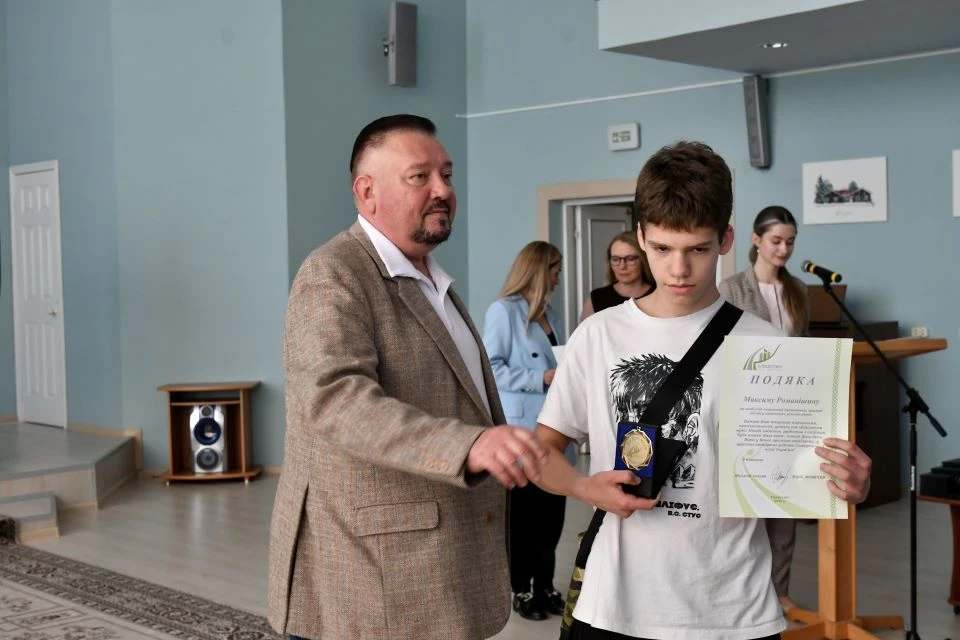 Нагородження обдарованої молоді: Славутицькі спортсмени та молодіжна ініціатива фото №16