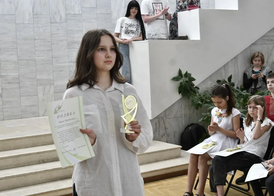 Ми – Українці! Нагородження обдарованих та талановитих дітей Славутича фото №17