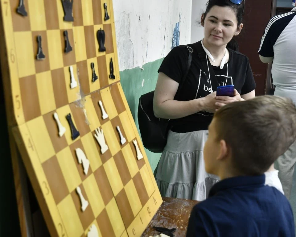 У Славутичі відбувся турнір із шахів (фоторепортаж) фото №1