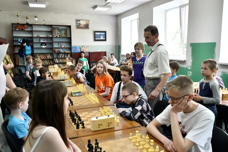 У Славутичі відбувся турнір із шахів (фоторепортаж) фото №4