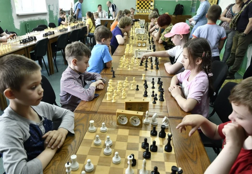 У Славутичі відбувся турнір із шахів (фоторепортаж) фото №11