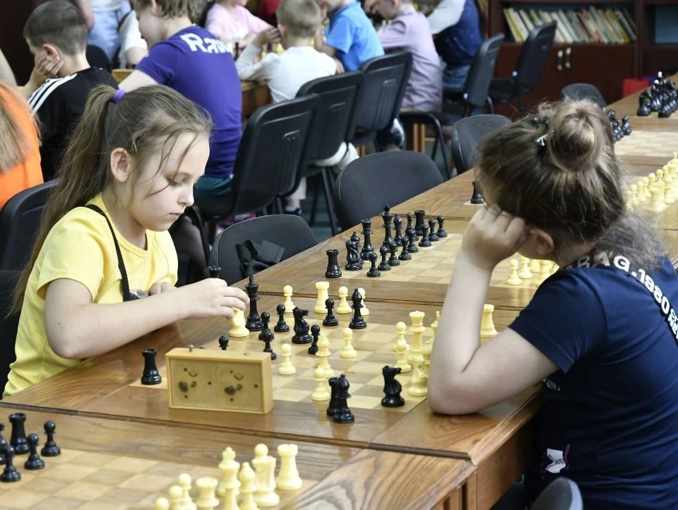 У Славутичі відбувся турнір із шахів (фоторепортаж) фото №13