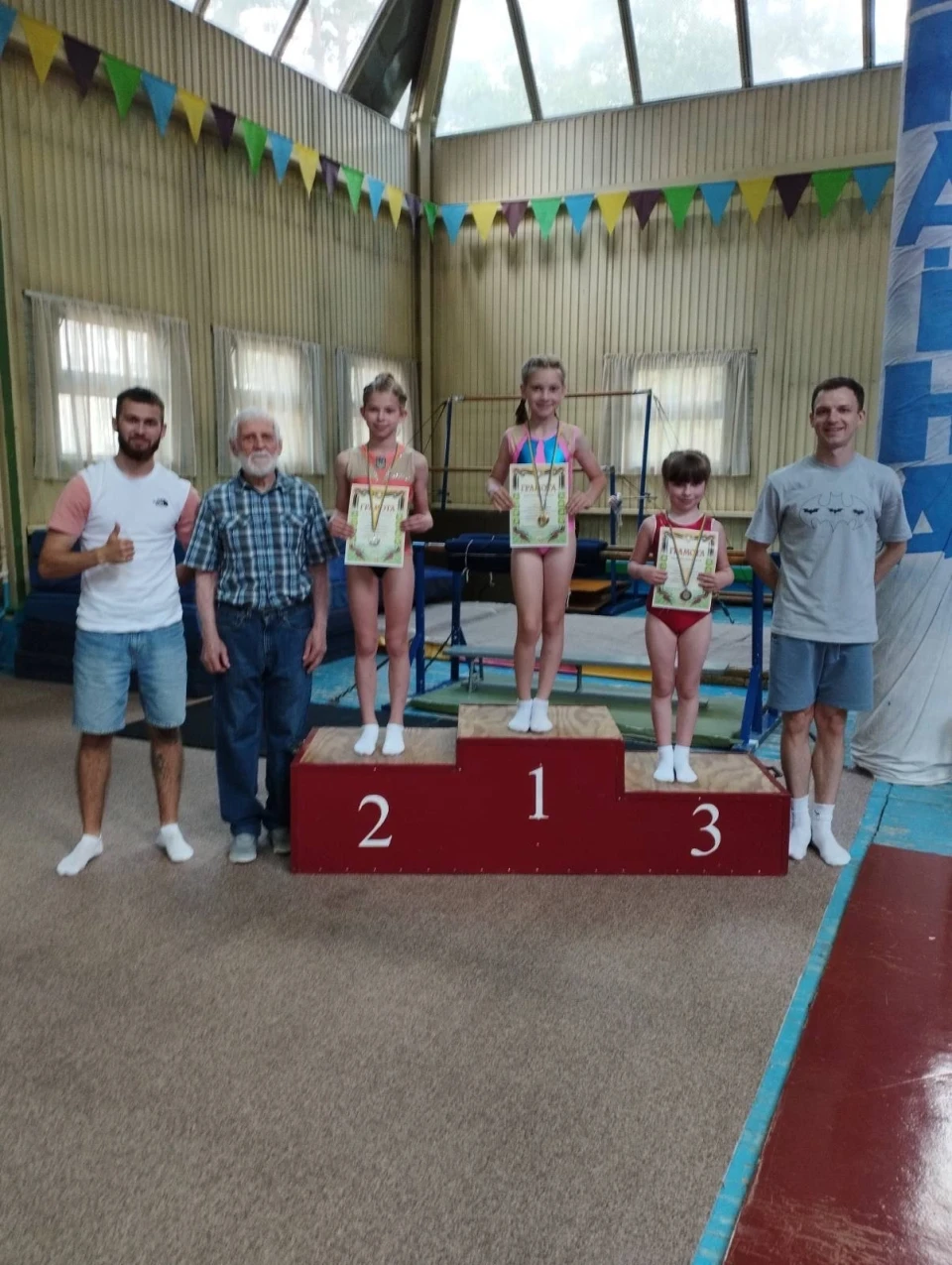 Відкритий чемпіонат КДЮСШ зі стрибків на батуті у Славутичі фото №6