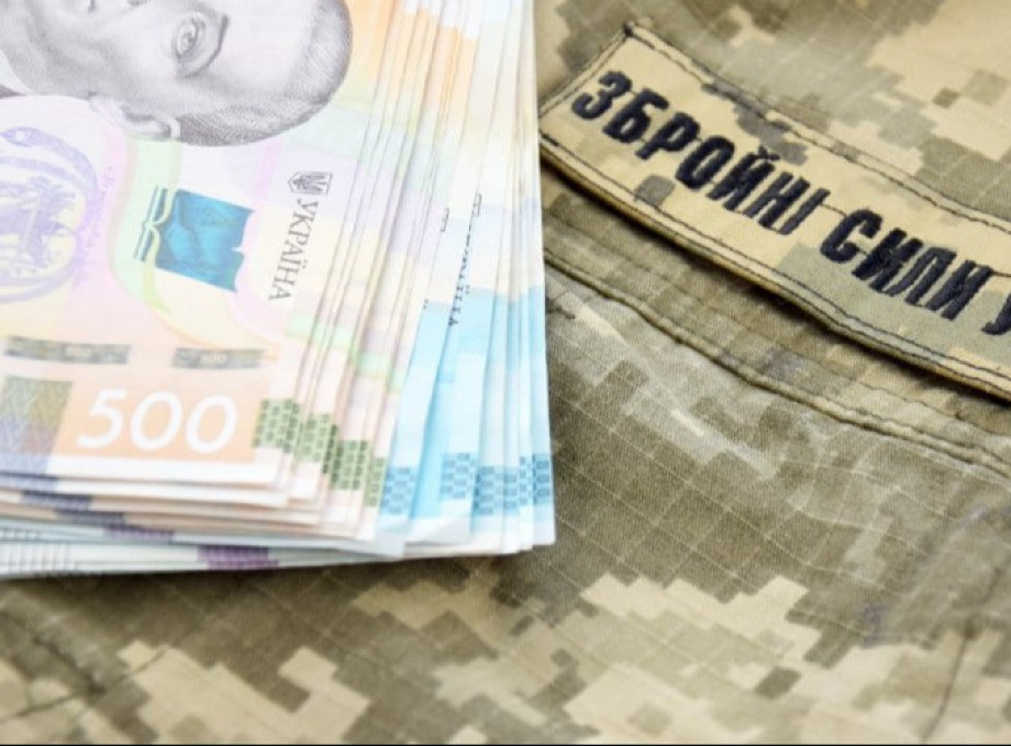 Парламент підвищив щомісячні виплати родинам загиблих героїв до 12 тисяч гривень