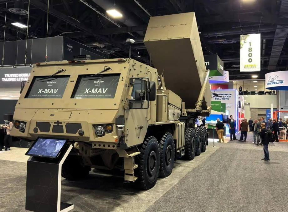 В США представили автономну пускову установку X-MAV, здатну нести чотири ракети Tomahawk