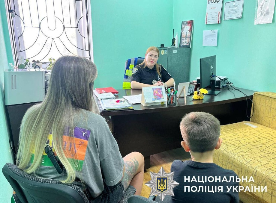 У Києві 6-річний хлопчик спричинив пожежу в будівельному гіпермаркеті 