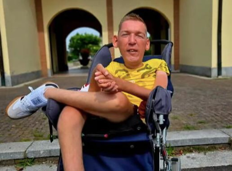 «Ця допомога, як підписка на Netflix»: львів’янина з рідкісною хворобою підозрюють у махінаціях із мільйонними зборами
