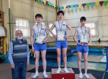 У Славутичі відбувся чемпіонат зі стрибків на батуті: результати юних спортсменів