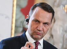 Україна б’є по військових цілях, росія — по церквах: заява глави МЗС Польщі