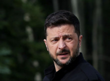 Довіра до Зеленського становить 62%: що показало нове опитування КМІС