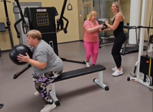 У Славутичі Центр життєстійкості запускає групові тренування у спорткомплексі Богатир для родин військових