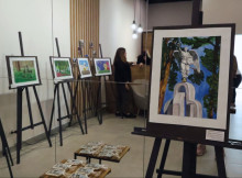 У Славутичі відкрили виставку «Славутич — мить у кольорі»: як минула подія у Туристично-інформаційному центрі