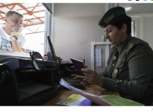 Білорусь більше не випускає росіян із забороною на виїзд після повісток